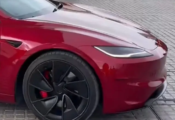Tesla Unveils Upcoming Model 3 Ludicrous: Expected to Hit Markets in 2024