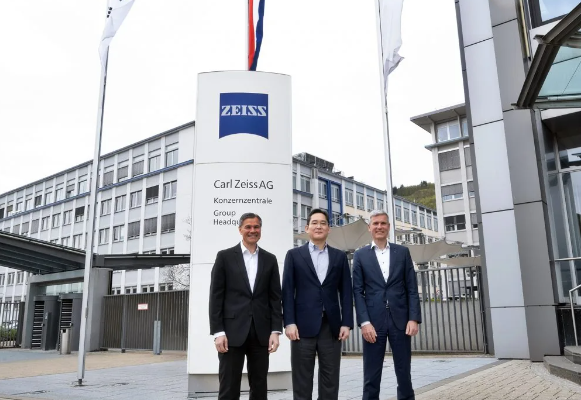 Samsung and Carl Zeiss Deepen Collaboration in EUV Technology
