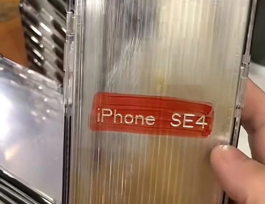 Apple’s iPhone SE 4: A Major Design Revolution in the Works