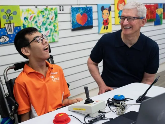 Apple CEO Tim Cook Closes Asian Tour with Major Investment in Singapore