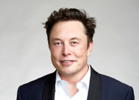 Musk Revives Duel Offer to Zuckerberg: ‘Any Rules, Any Time, I’m Ready’