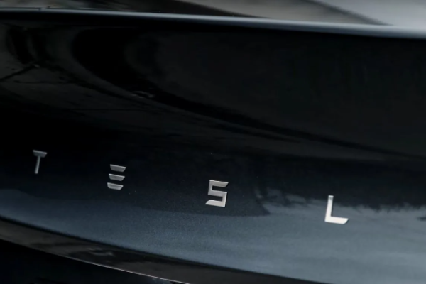 J.D. Power Study Reveals Tesla’s Dip in Consumer Satisfaction, While Traditional Carmakers Gain Ground