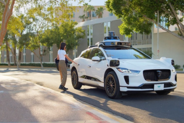 Waymo Hits Milestone: 100,000 Weekly Paid Trips for Self-Driving Taxis in the US