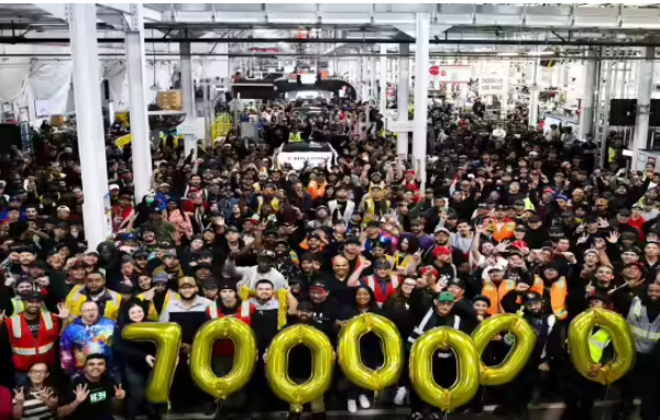 Tesla Records Highest Single-Day Gain Since 2013, Soars 21.92%