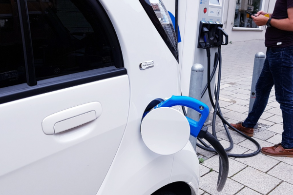 European EV Market Outlook Worsens, Says Automotive Industry Body