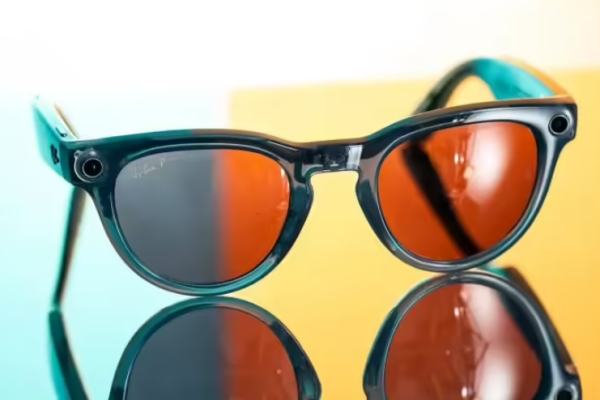 Meta in Talks with Disney, A24 for Exclusive Content Deals on Loma Smart Glasses
