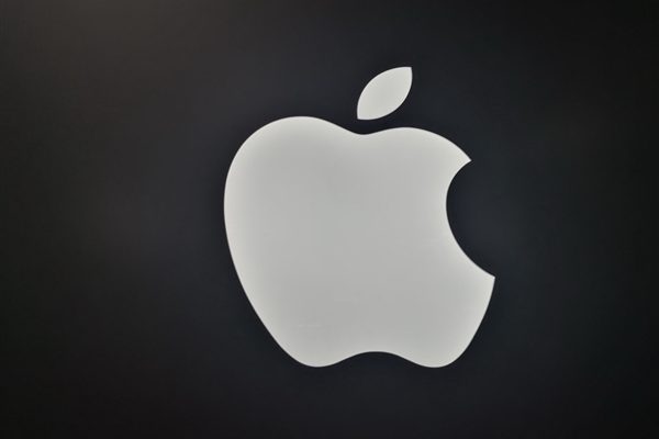 Apple’s Mac Face ID Launch Still Years Away, Says Gurman